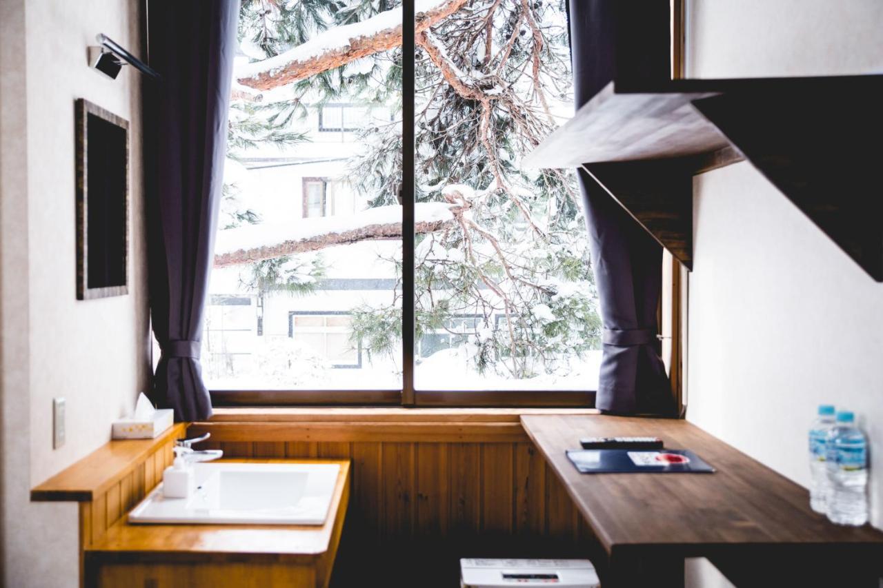 Hakuba Cortina Lodge Otari Buitenkant foto