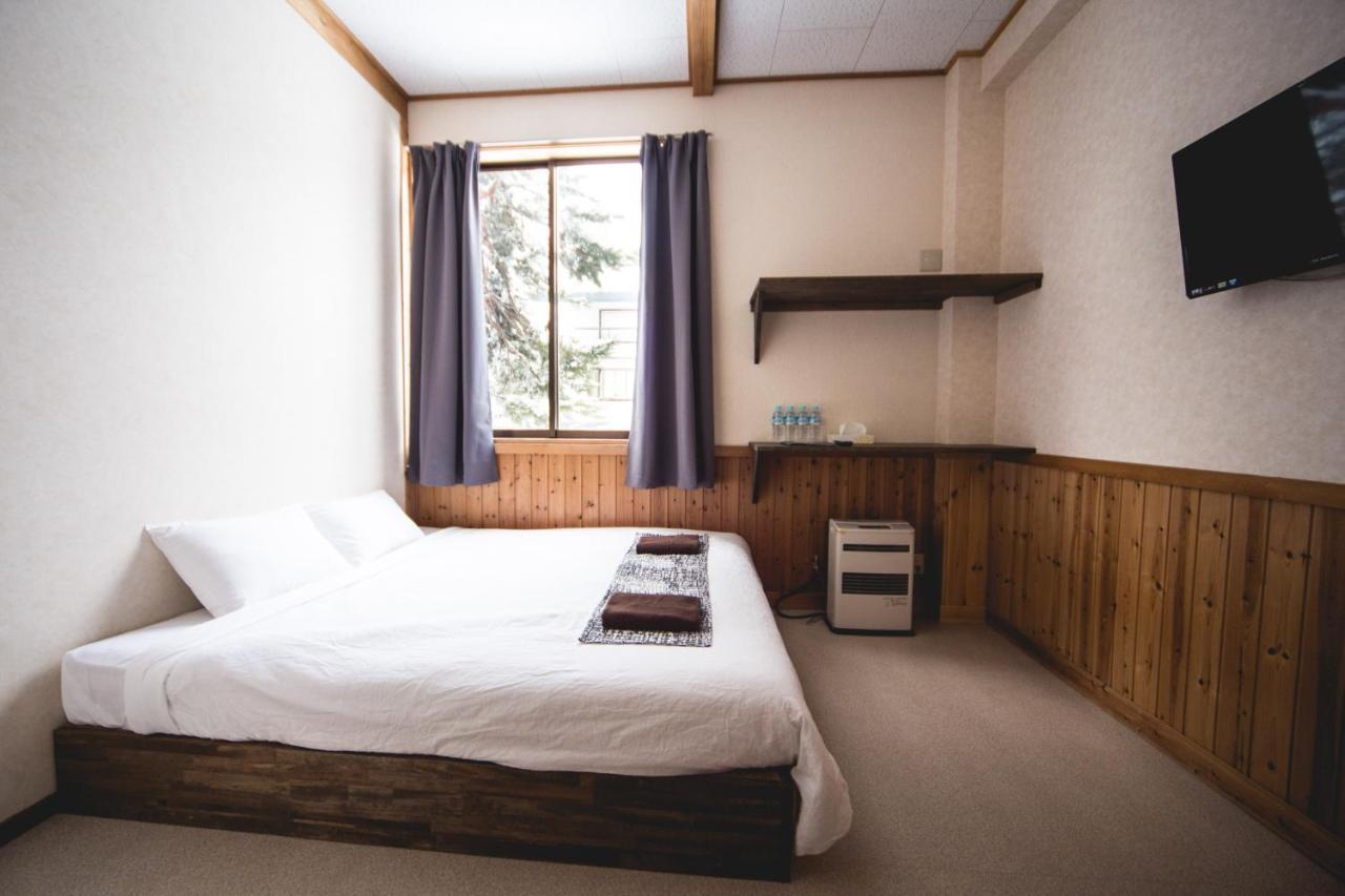 Hakuba Cortina Lodge Otari Buitenkant foto