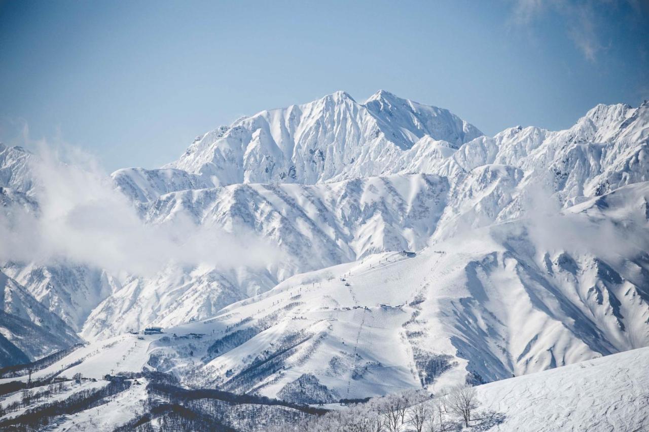 Hakuba Cortina Lodge Otari Buitenkant foto