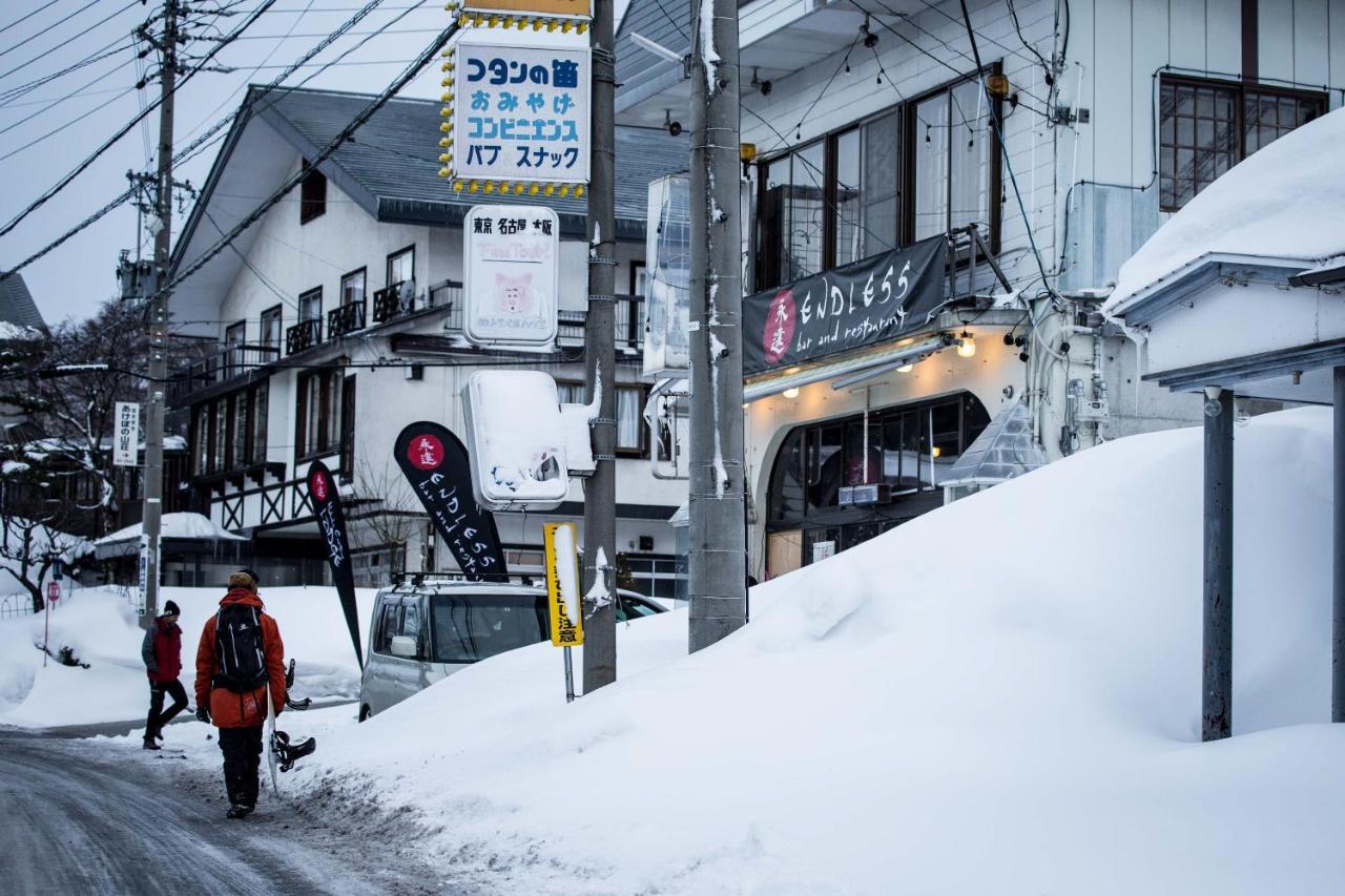 Hakuba Cortina Lodge Otari Buitenkant foto