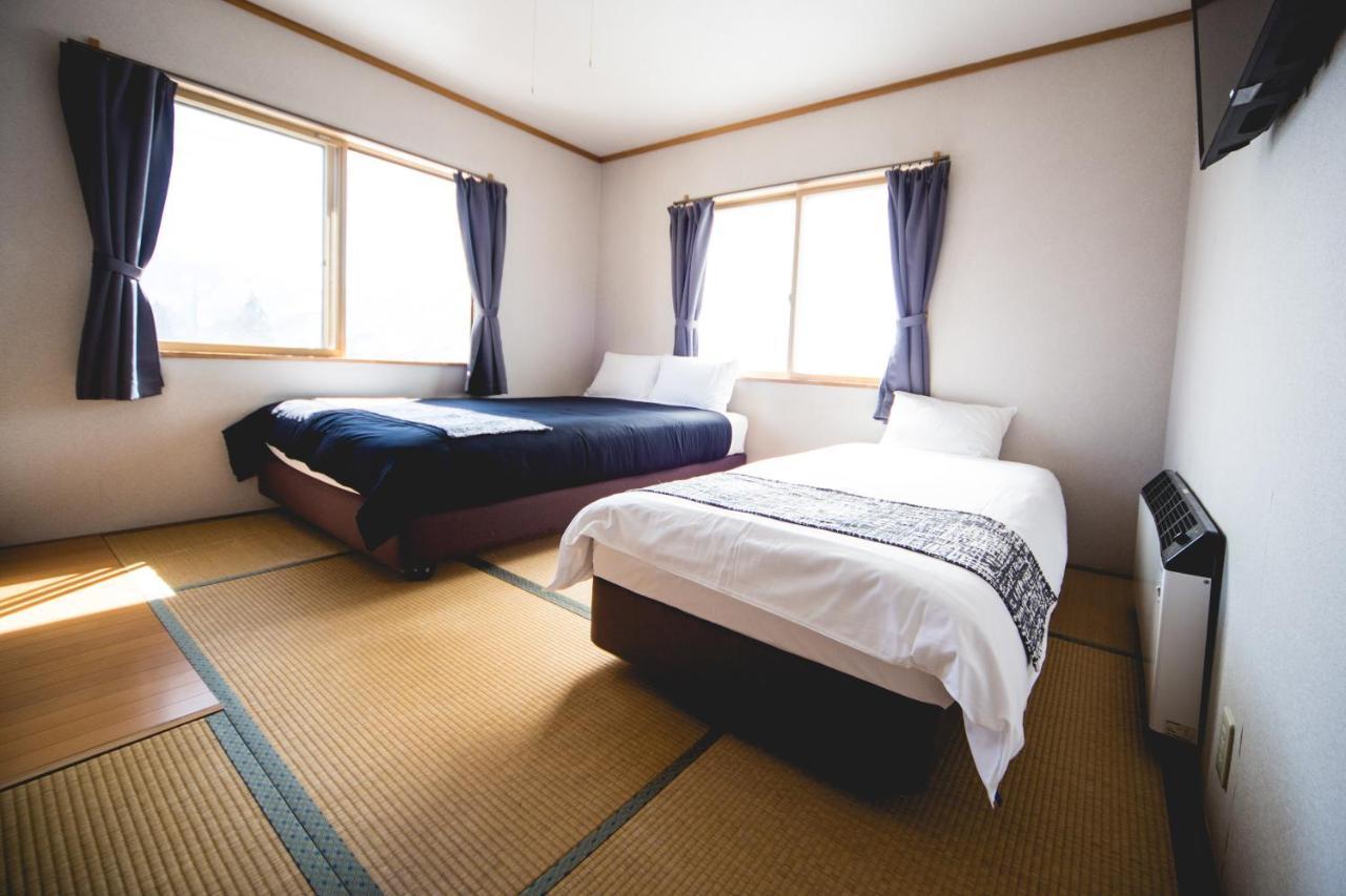 Hakuba Cortina Lodge Otari Buitenkant foto